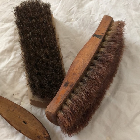 Vintage horse hair brushes set of 3 - Picture 3 of 4